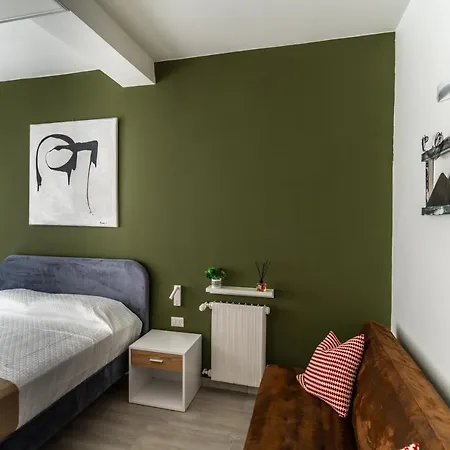 Neapolitan Vittoria Colonna Apartment Naples